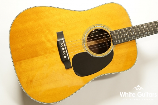 Custom Shop D-28 Premium Grade Bearclaw Sitka Spruce / Madagascar Rosewood